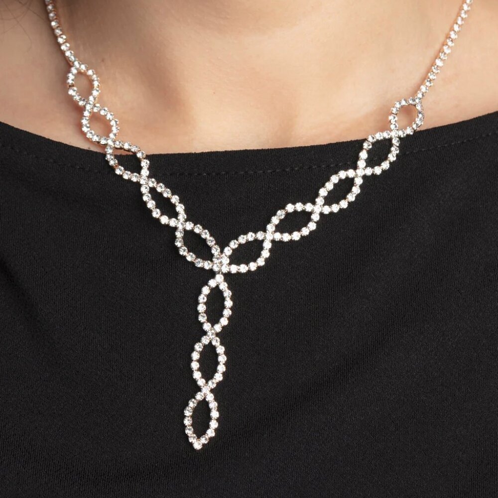 Paparazzi Jewelry Accessories - Infinitely Icy - Gold Necklace - Vintage